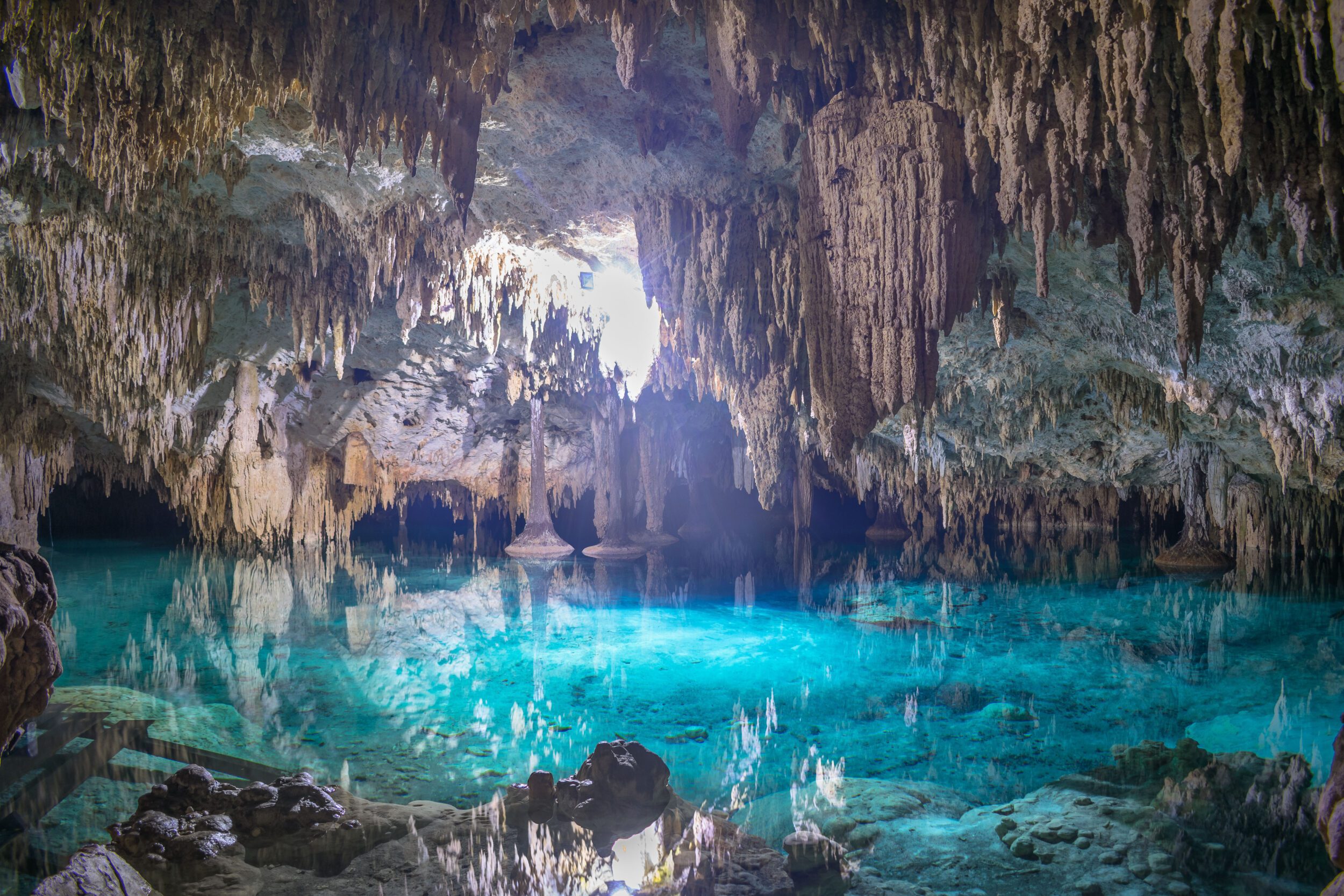 Beautiful view of Cenote Suytun in Valladolid city - Yucatán Peninsula - Mexico