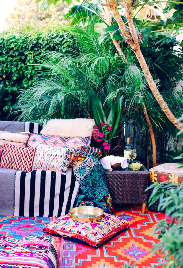 An outdoor space in the Jungalow style.
