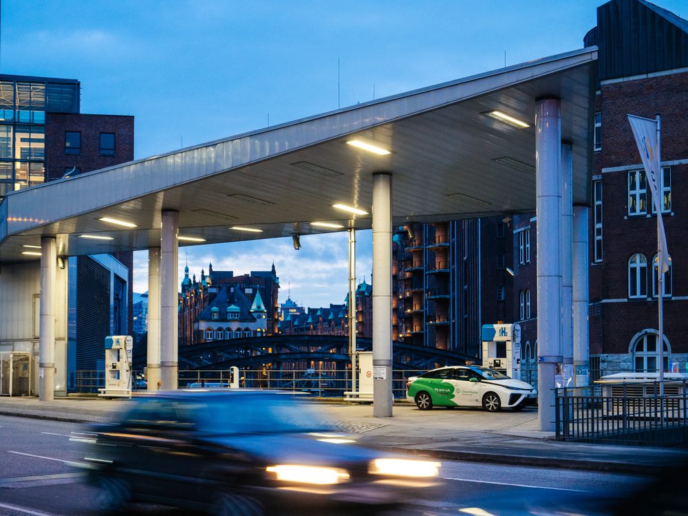 The Future of Fuel Cell Stations TOMORROW’S WORLD TODAY®