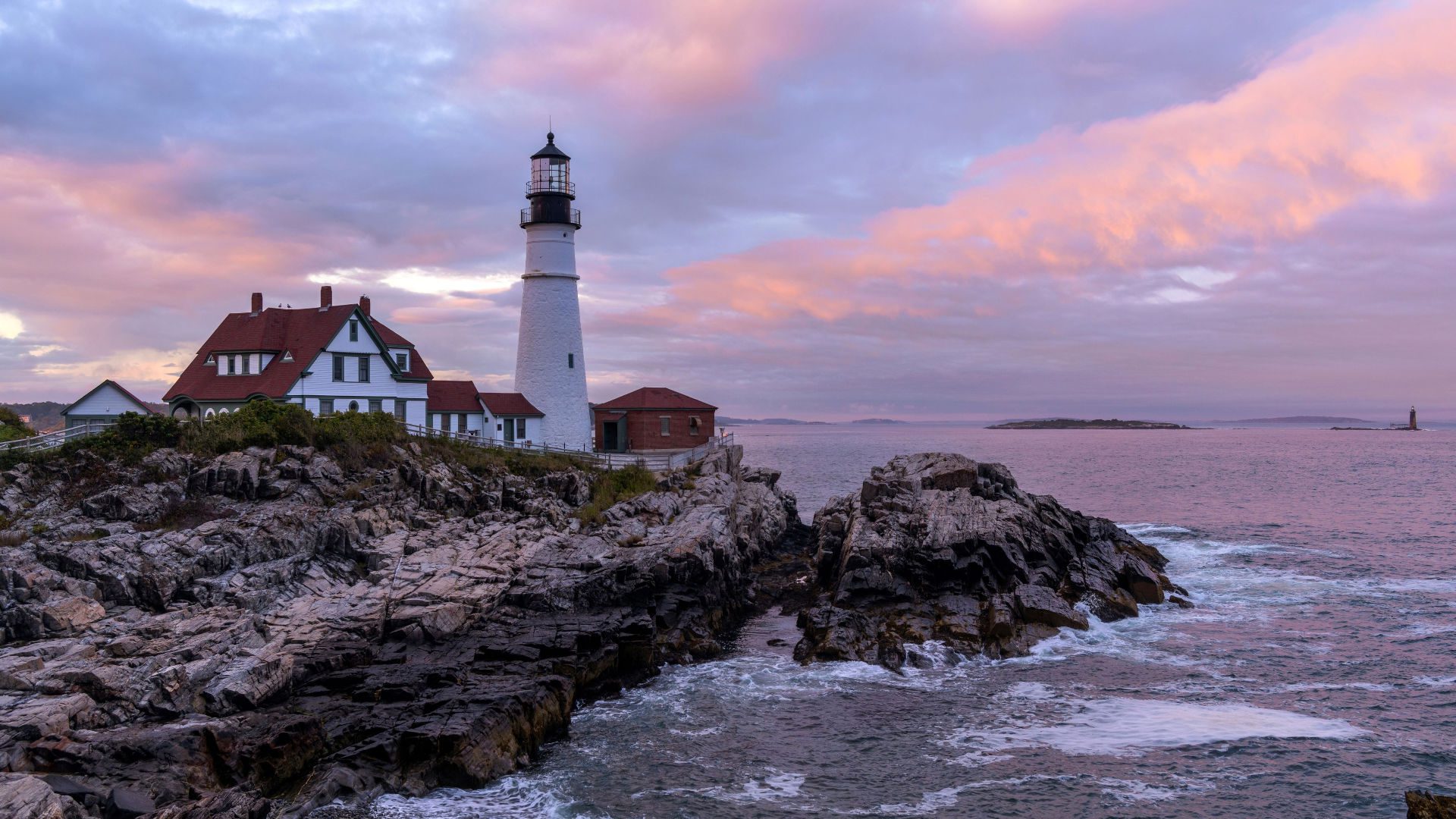 Porland, Maine lighthouse at sunset
