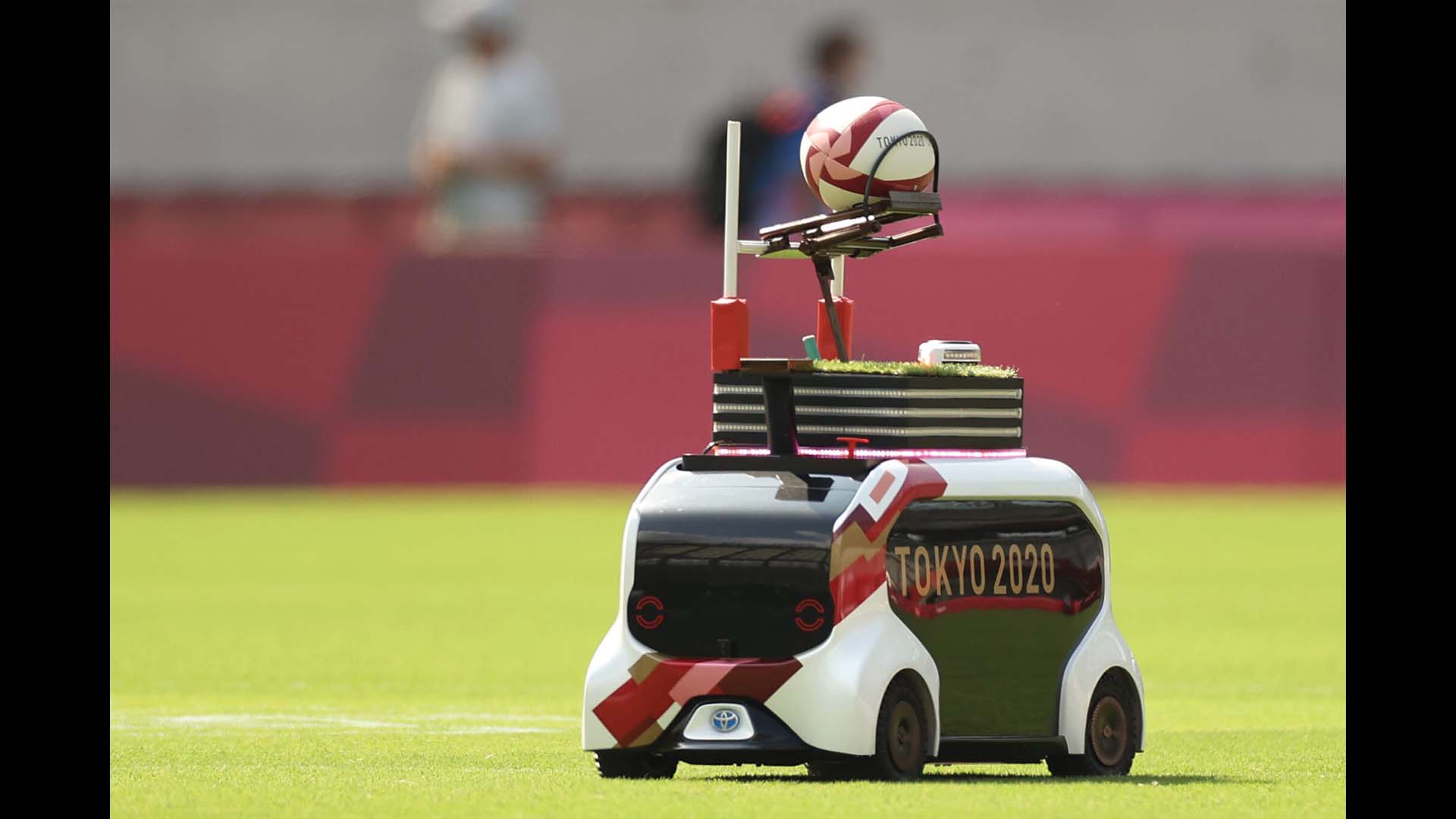 Autonomous robot delivering the rugby match ball