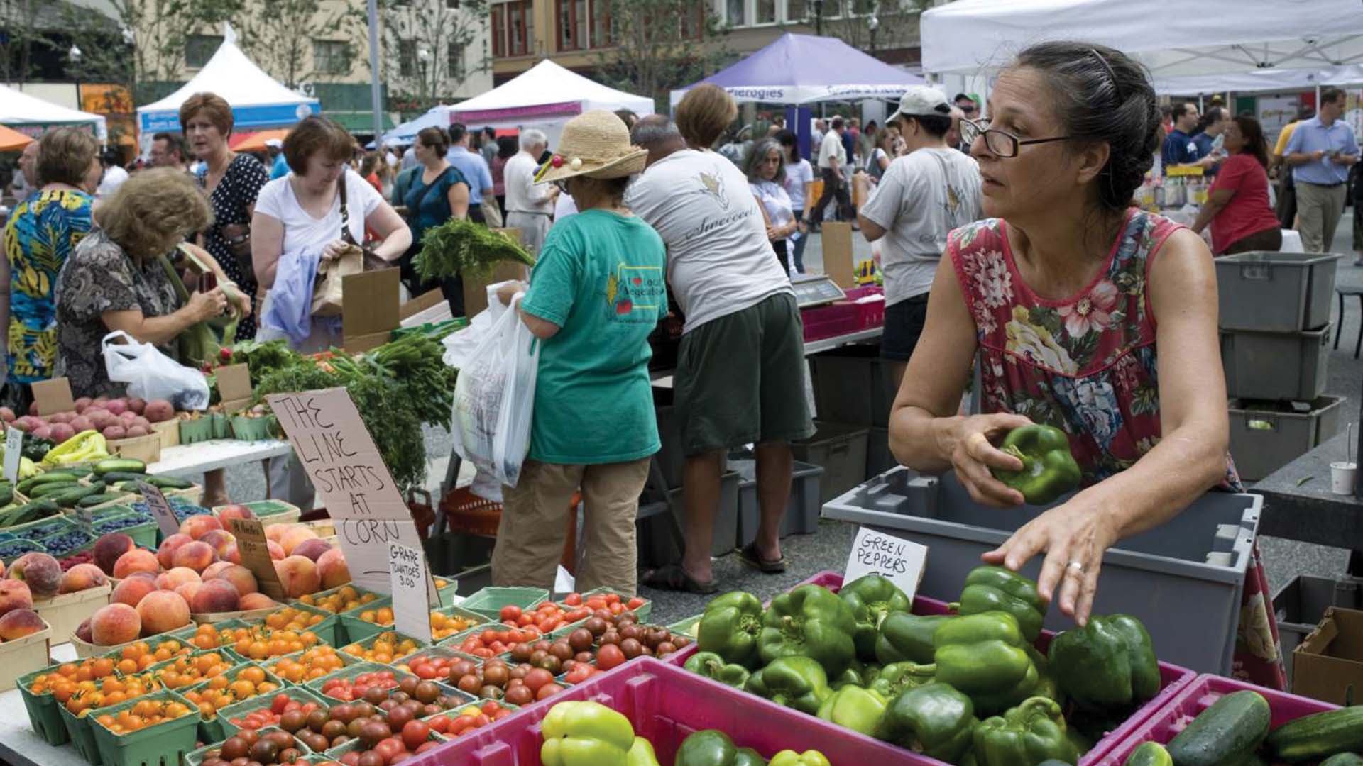 Farmer's Markets are a great place to find local, in-season foods; Photo Credit: Visit Pittsburgh