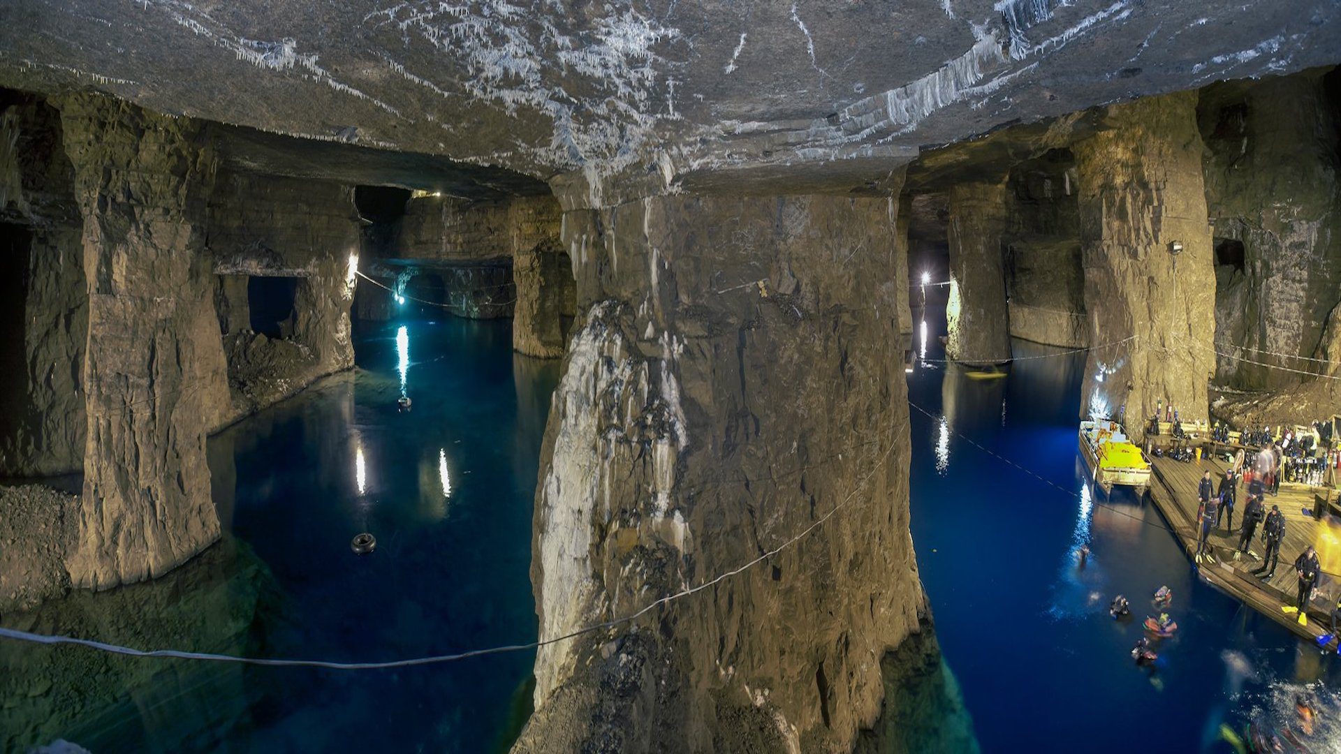 Underground boat tours in the Bonne Terre Mine 