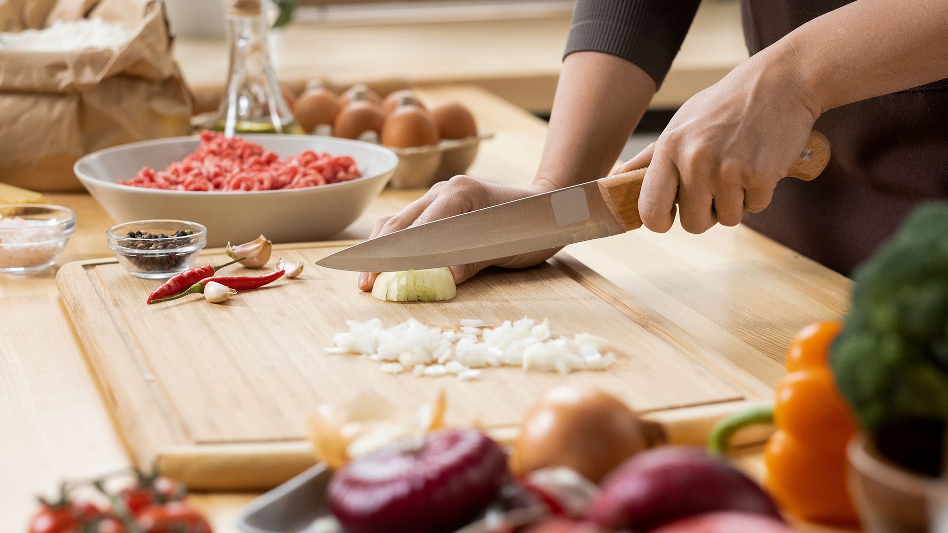 Sustainable Cooking Chop Small Portions