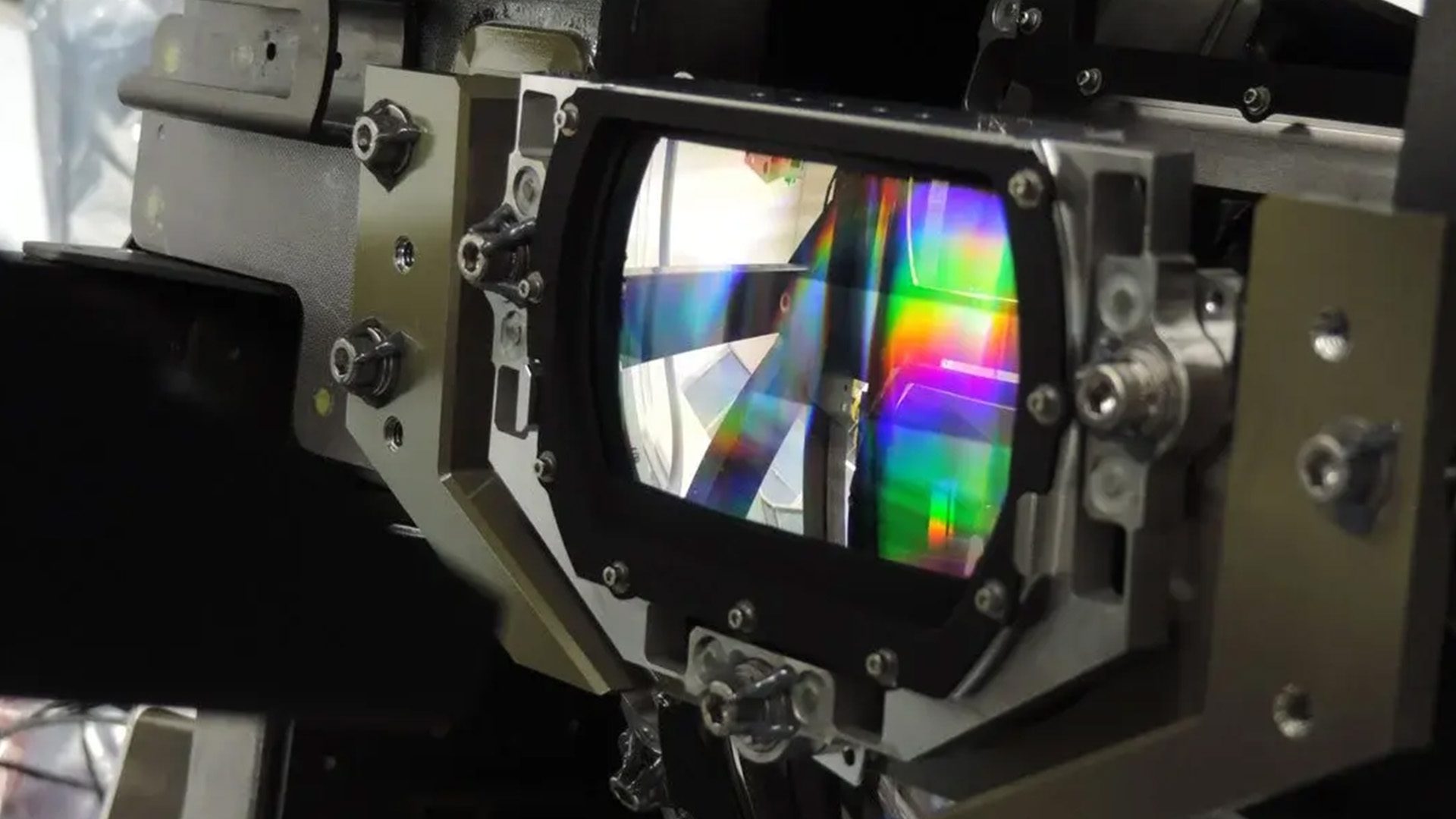 TEMPO employs a spectrometer sensitive to both visible and ultraviolet wavelengths