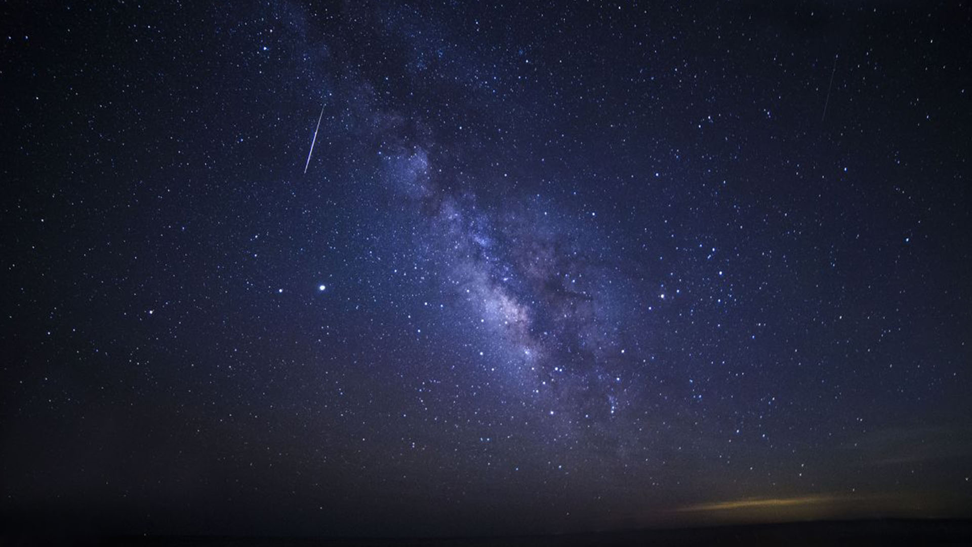 A Lyrid meteor crosses the Milky Way galaxy over South Carolina on April 22, 2020