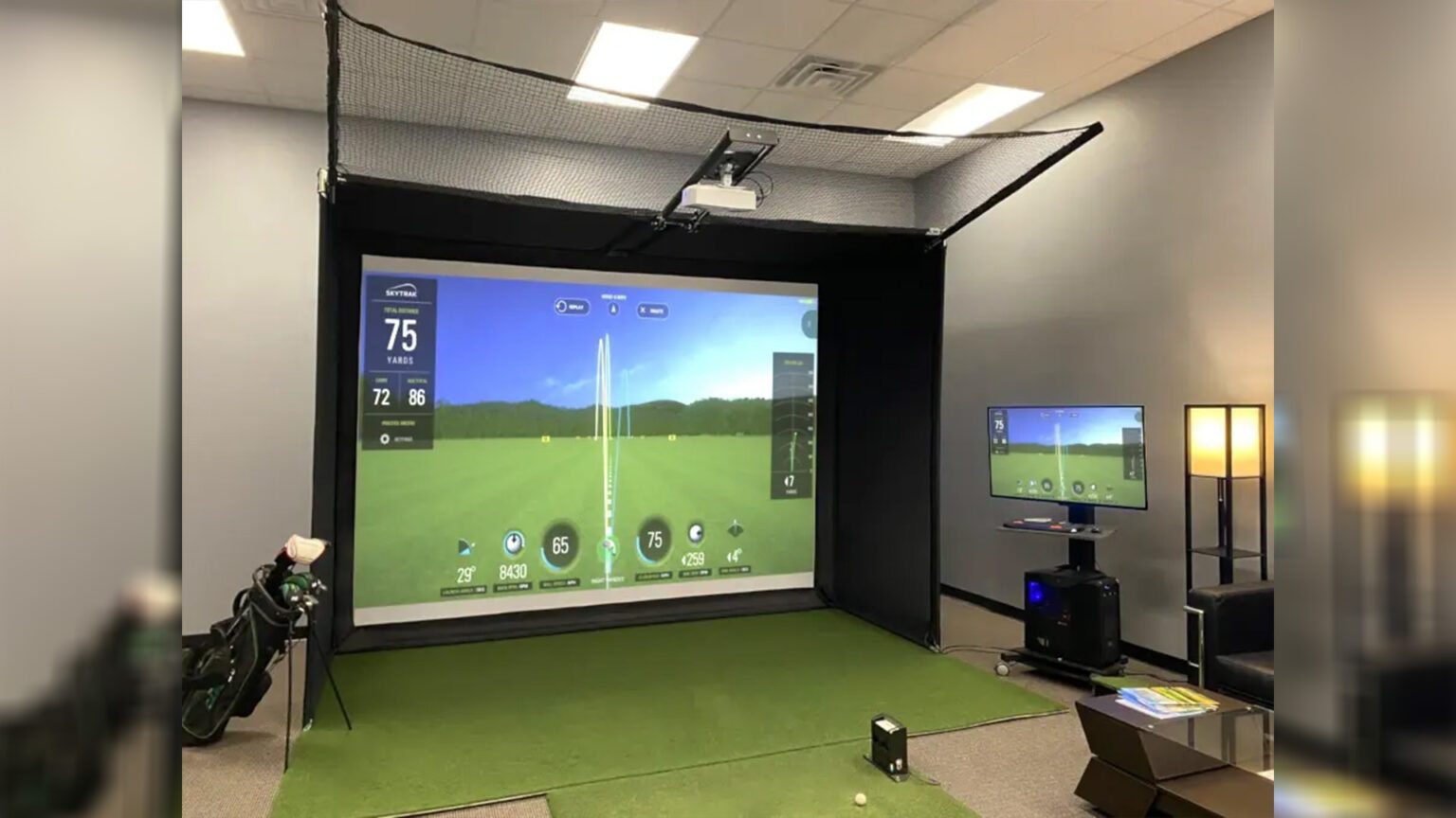 How Do Golf Simulators Work? TOMORROW’S WORLD TODAY®