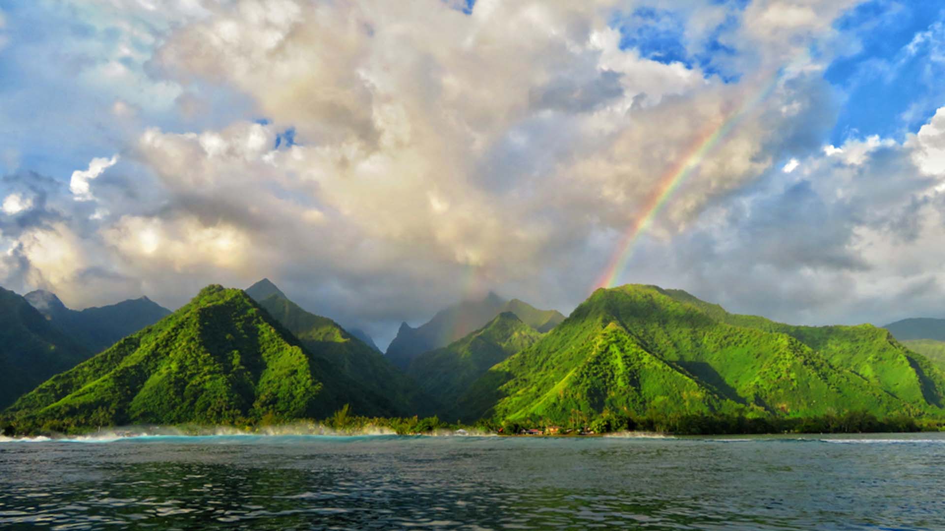 Teahupo'o Tahiti Greenest Places Around the World
