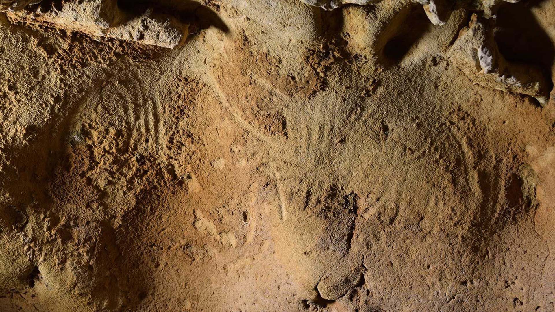 Scientists Discover Oldest Known Neanderthal Cave Engravings