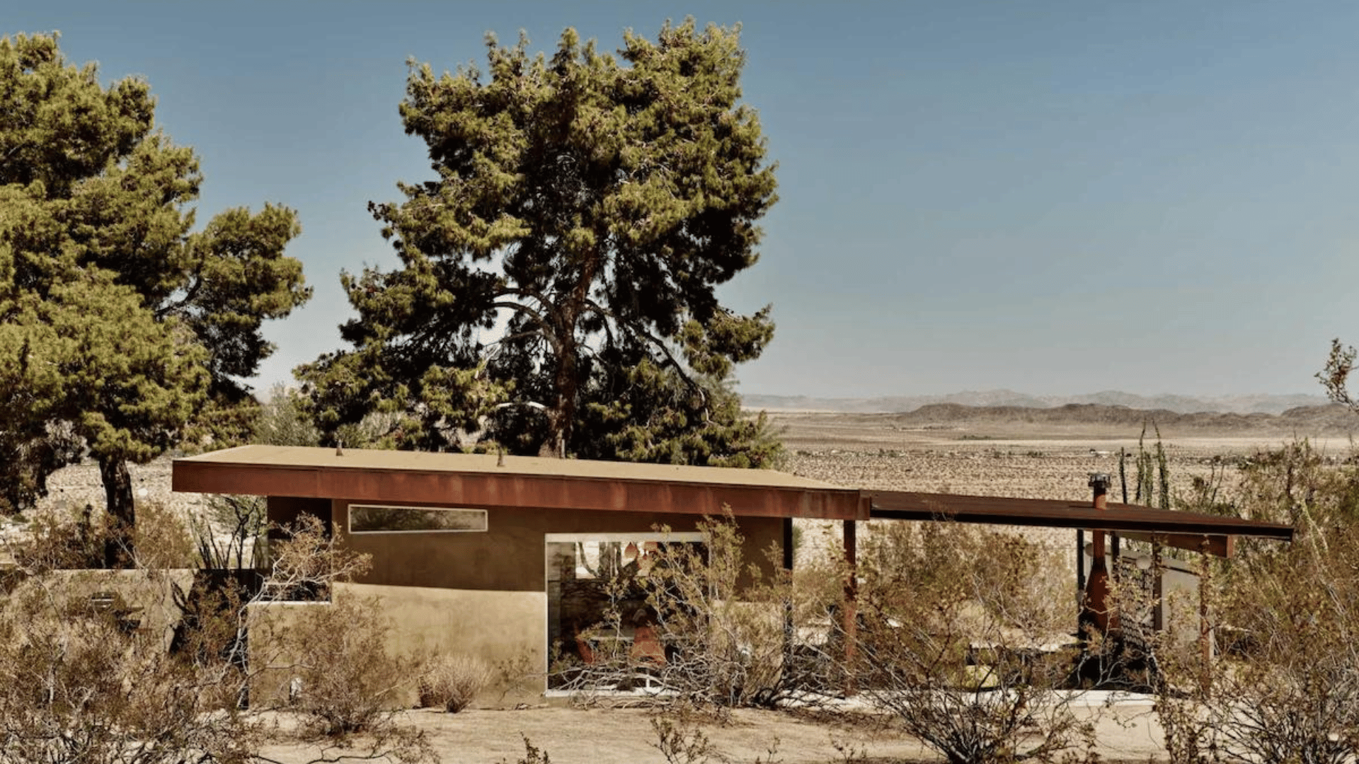 Ron Radziner's Modernist Cabin - Joshua Tree, California