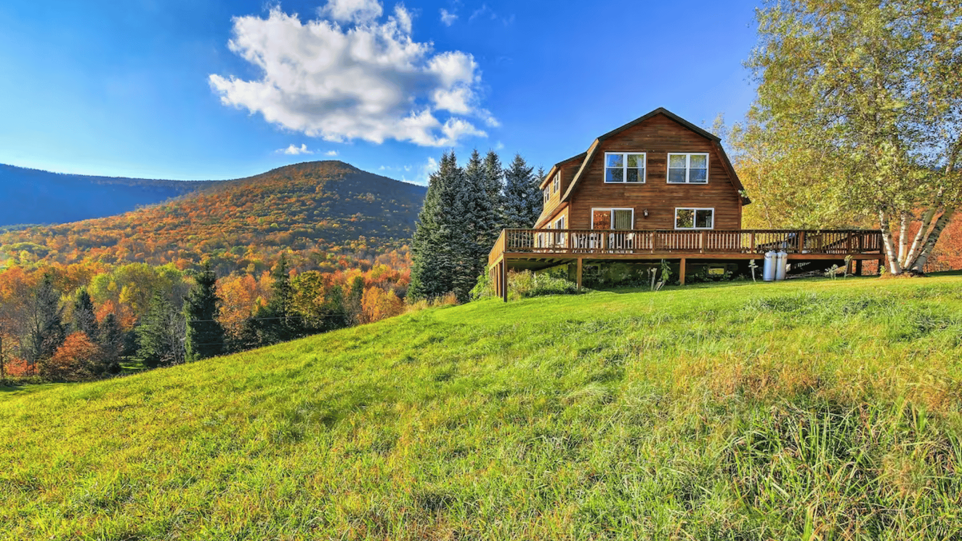 Bearpen Lodge - Halcott, NY for fall foliage