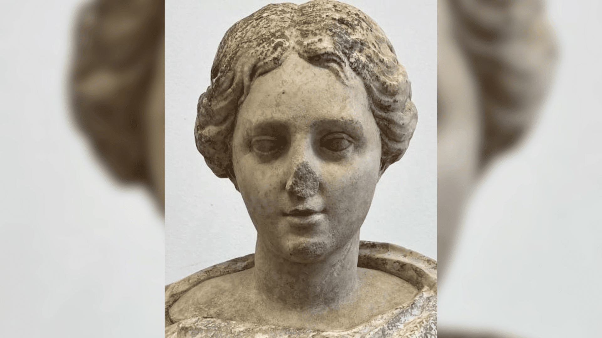 A mysterious 1,800-year-old Roman statue has been discovered by a construction worker while he was digging up a parking lot in the United Kingdom. Burghley House
