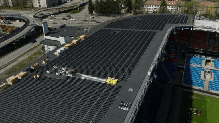 Norway Installs World's Largest Rooftop Solar Panel System - Tomorrow's ...