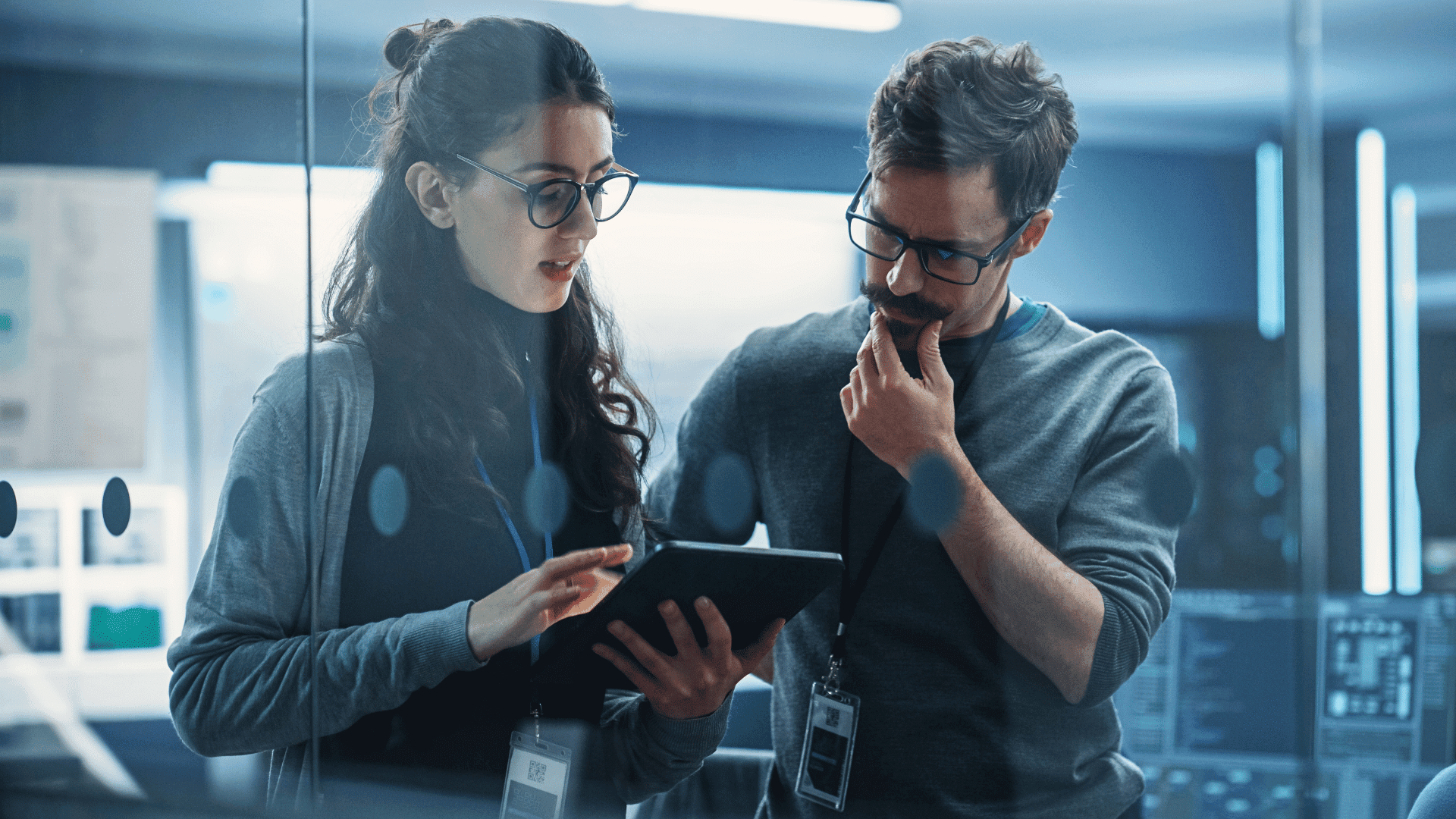 Using Tablet Computer to Analyze and Discuss How to Proceed with the Artificial Intelligence tomorrows world today blog post