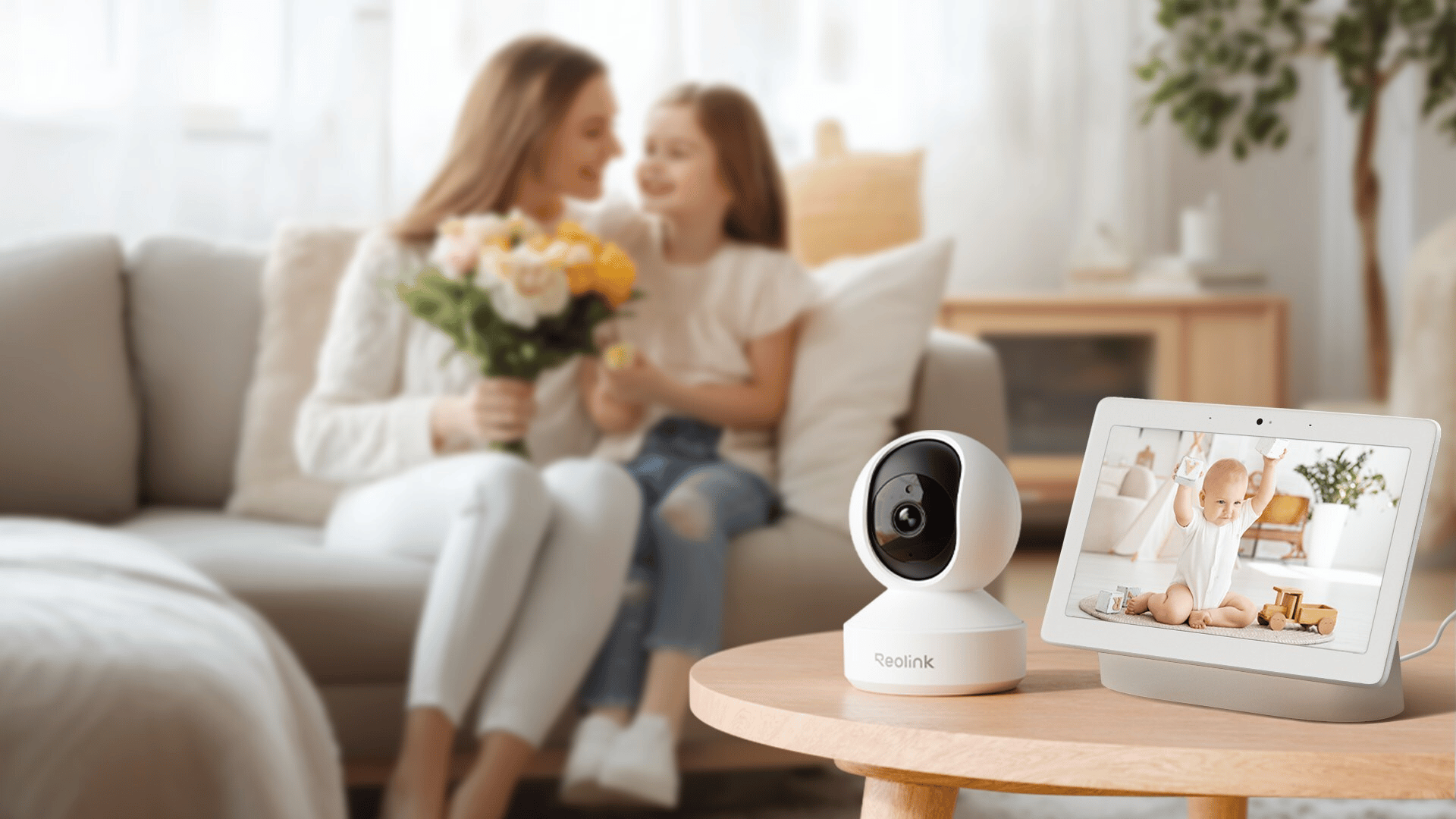 AI-Powered Monitoring Mother's Day; Photo: Reolink