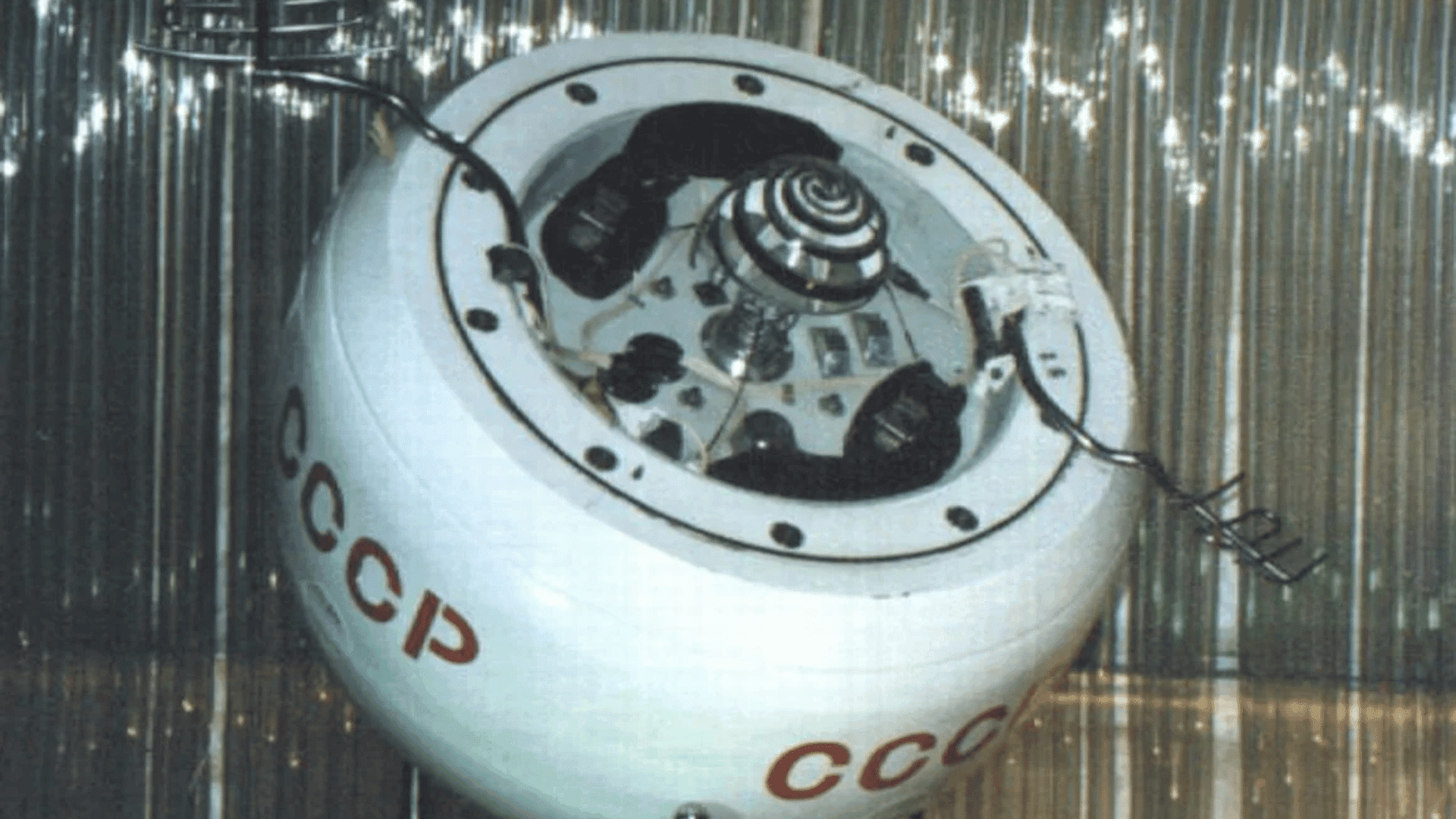 Soviet-era spacecraft set to return to Earth this week; Photo: Alex Chernov:NASA