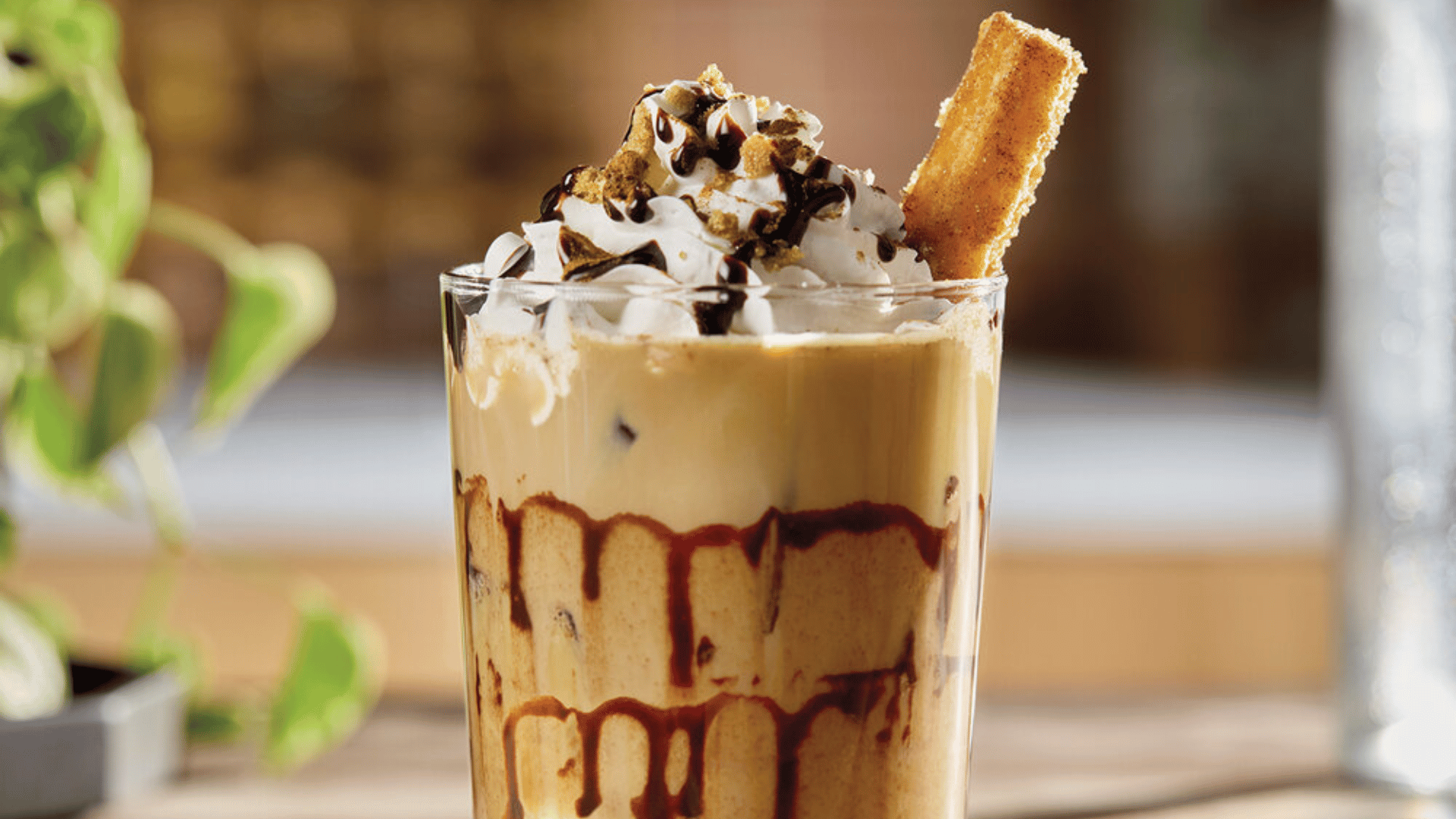 Churro con Chocolate Iced Coffee; Photo: Folgers