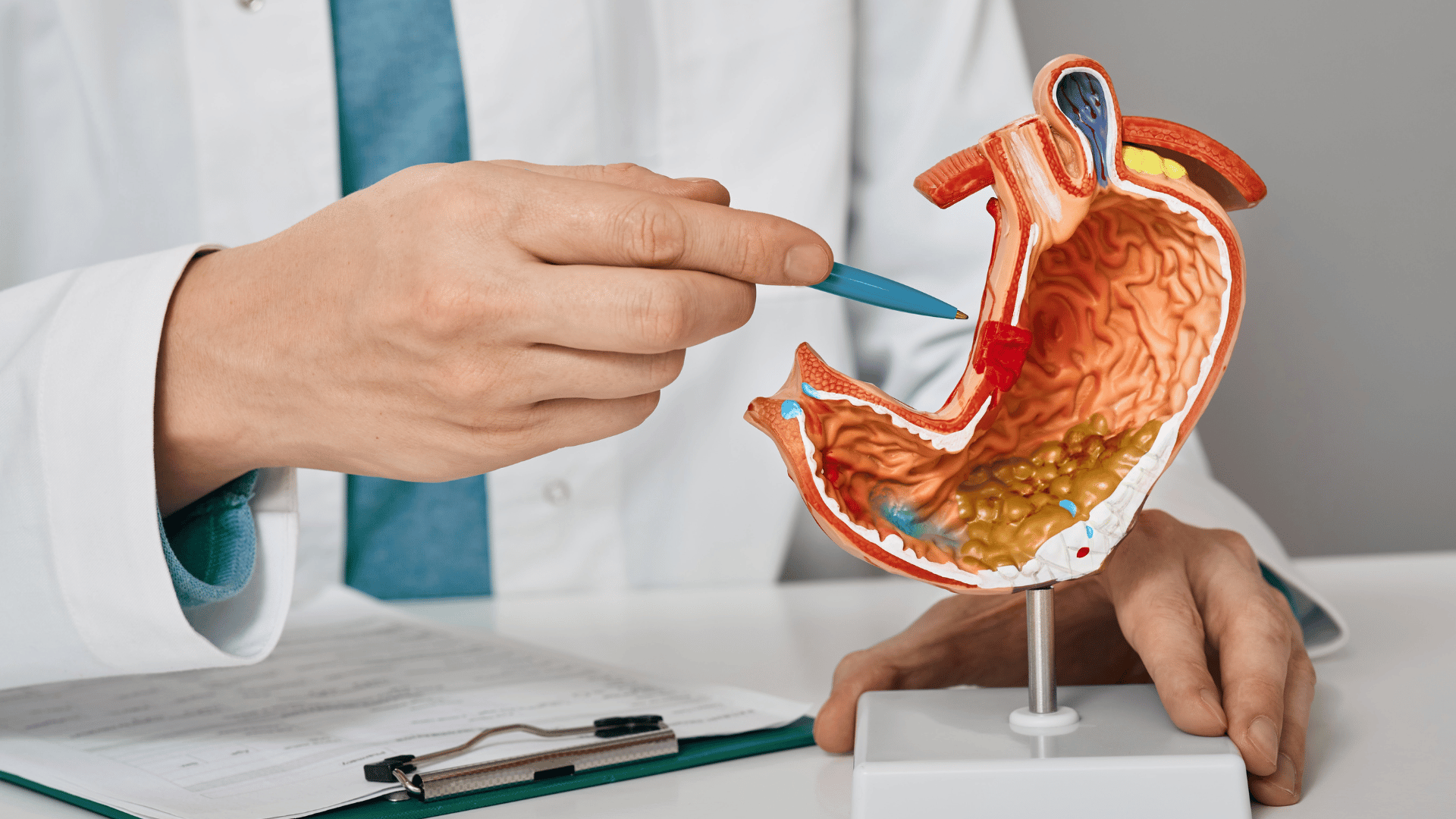 Gastric cancer; Photo: Peakstock:Shutterstock