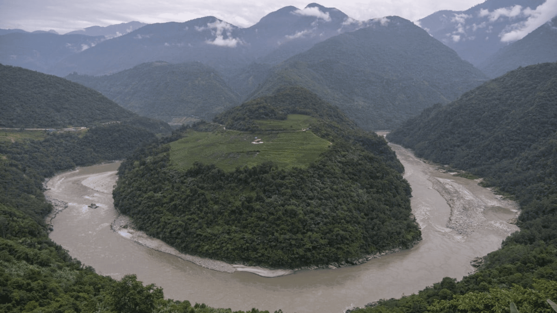 The Yarlung Tsangpo River in Medog county of Nyingchi, in Tibet autonomous region. Photo: Xinhua