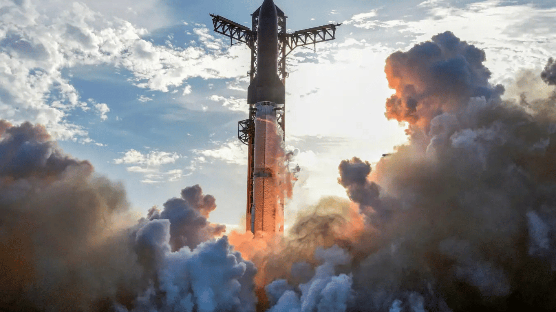 A SpaceX Starship rocket launches in its tenth flight test from Launch Complex 1 at Starbase, Texas UPI:Alamy