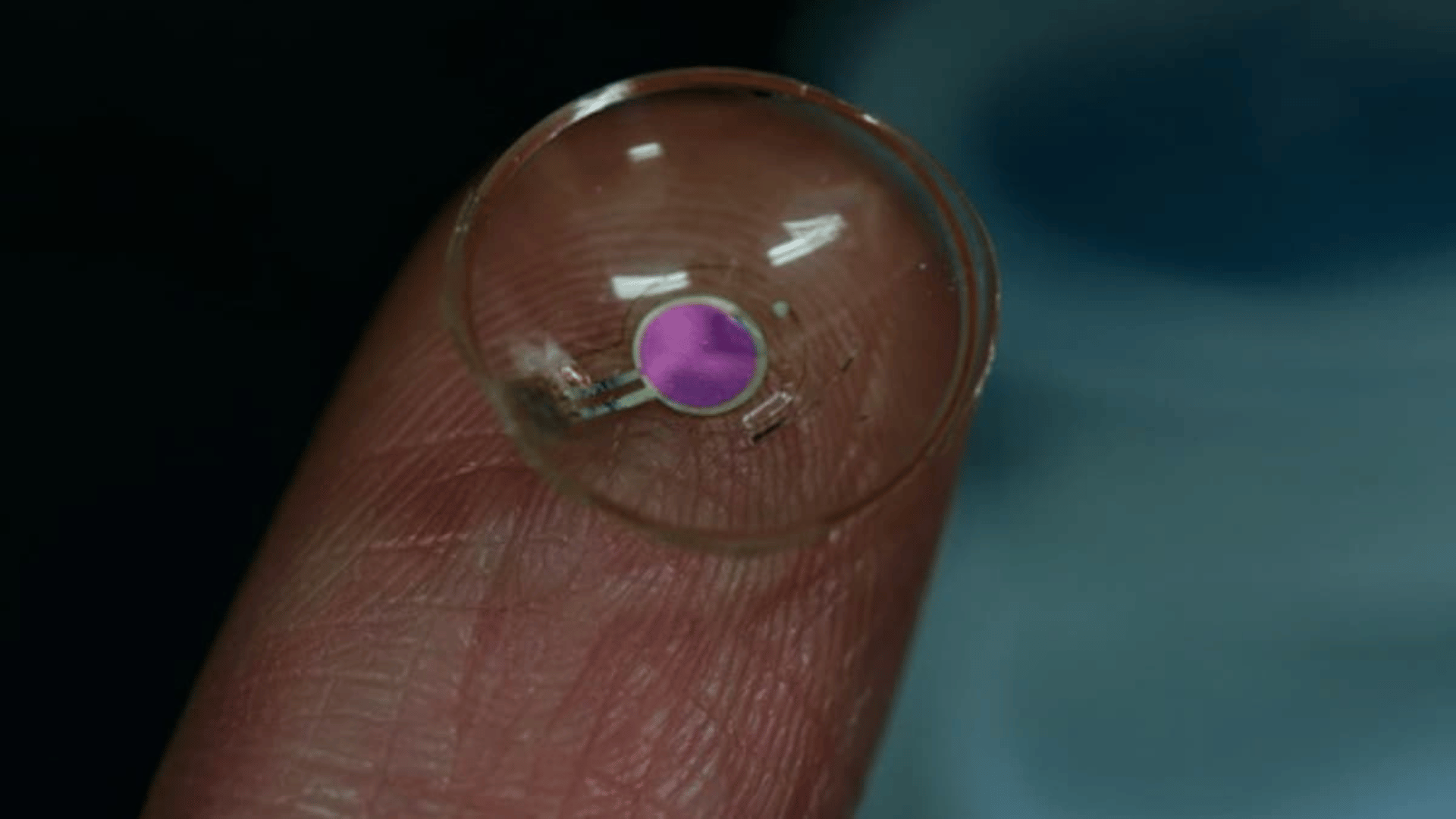 Close-up of the OLED contact lens sample. KAIST