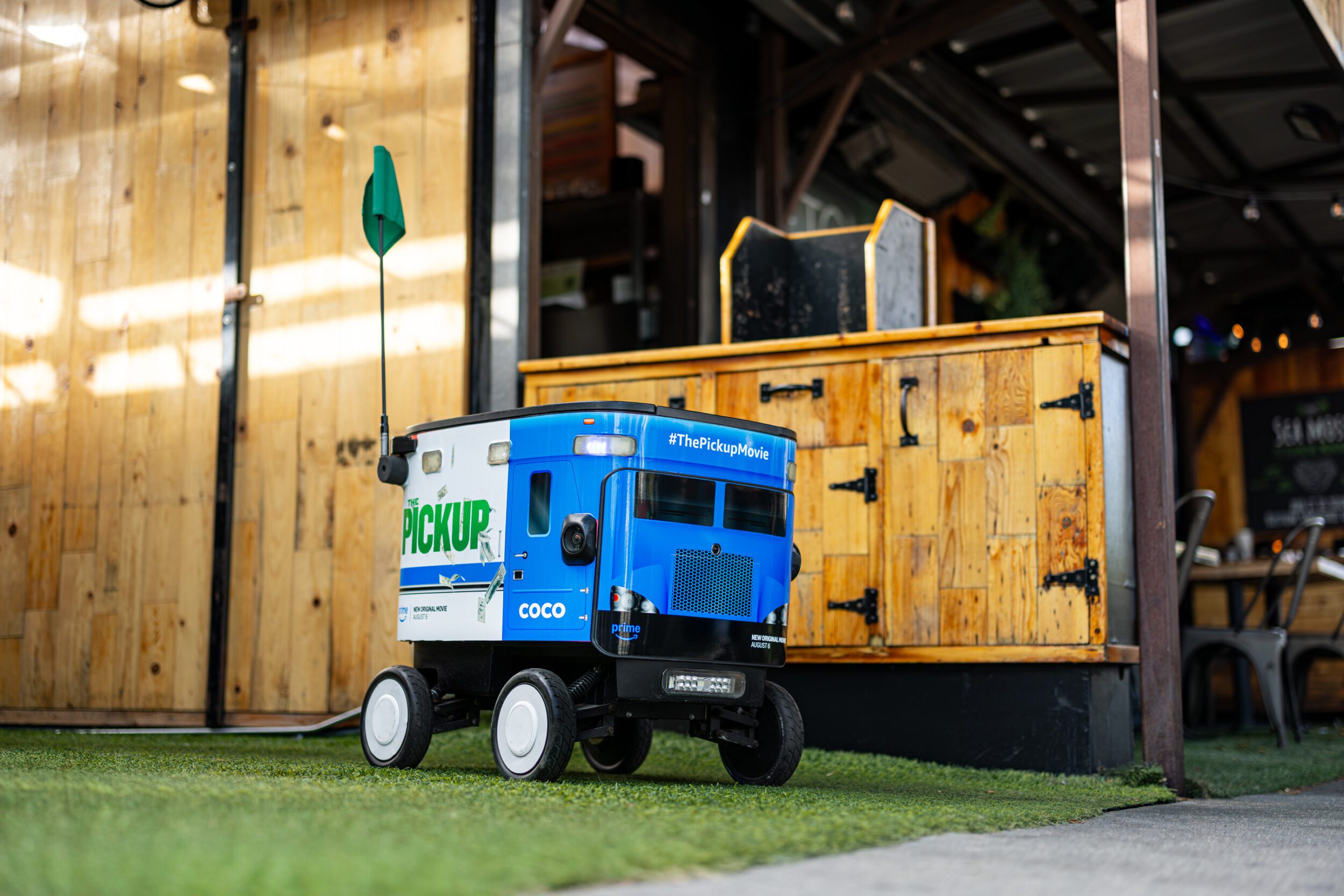 Prime Video-branded Coco delivery robot