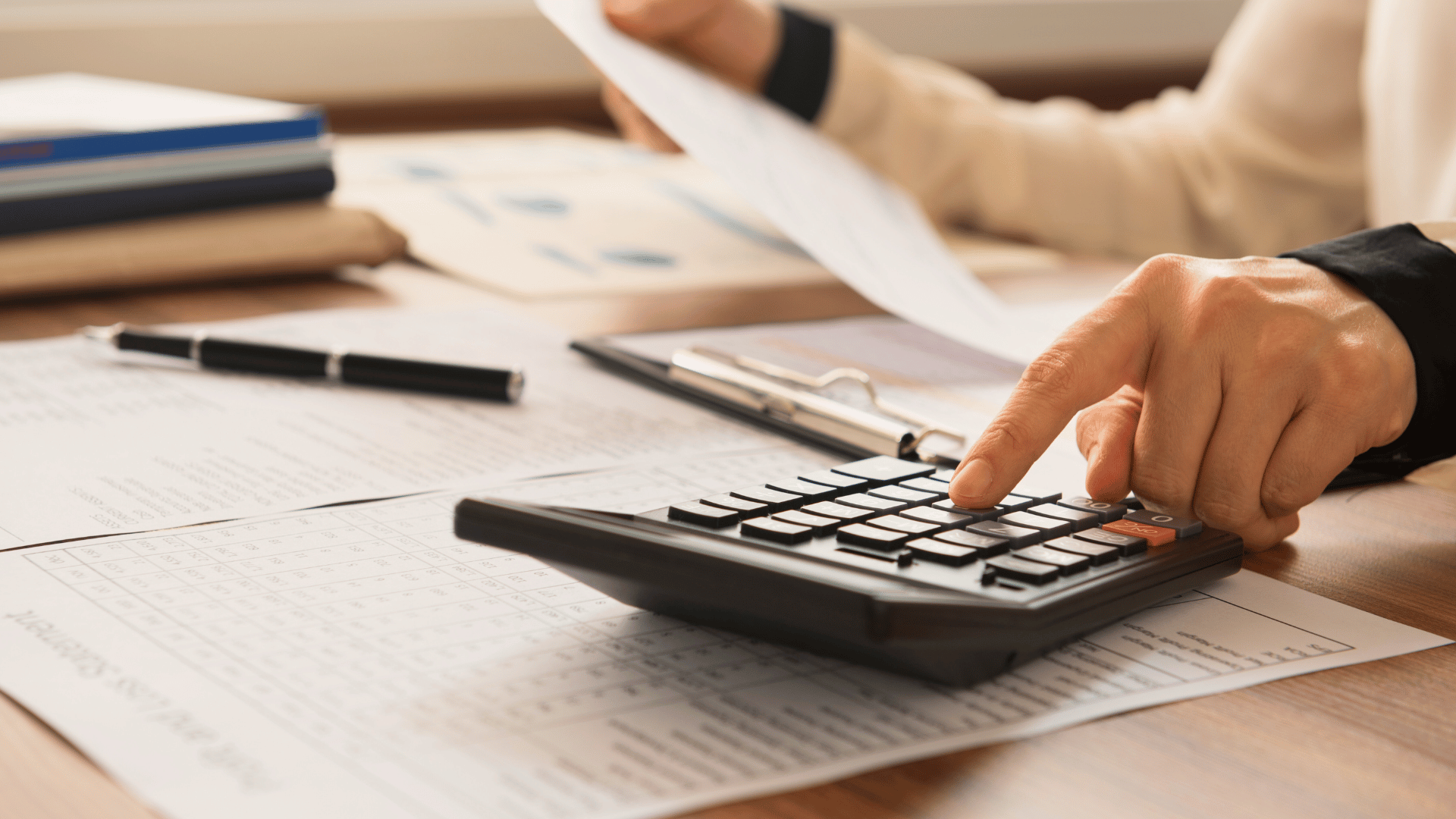 finances financial billing money banking credit checks