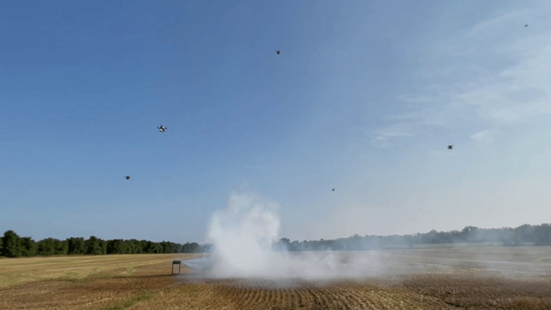 Autonomous drones track smoke; Photo: Jiarong Hong Lab