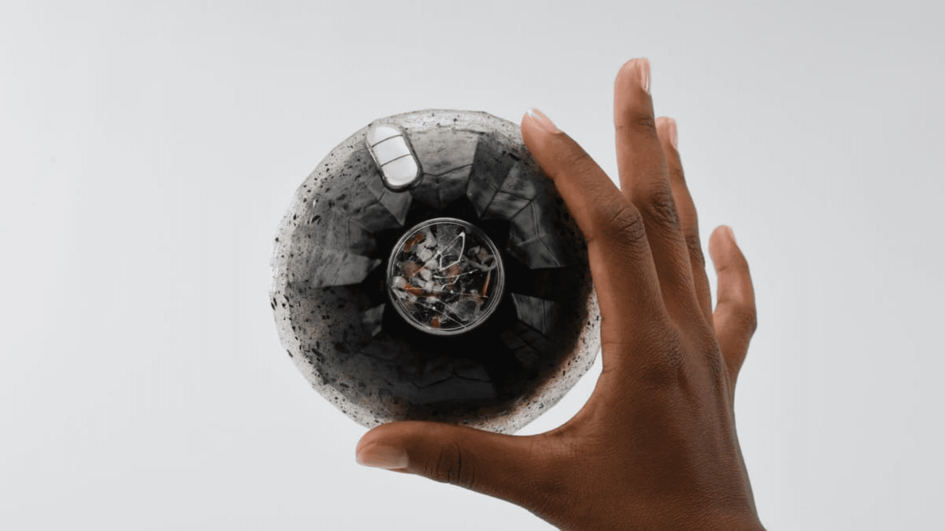 Fungi-based prosthetic 79th Organ could be used to removes microplastics from the human body; Photo: Odette Dierkx