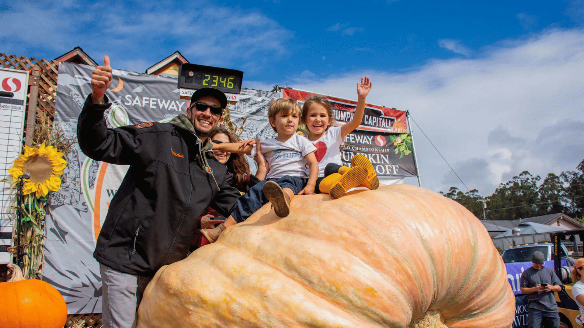2025 Safeway World Championship Pumpkin Weigh-Off
