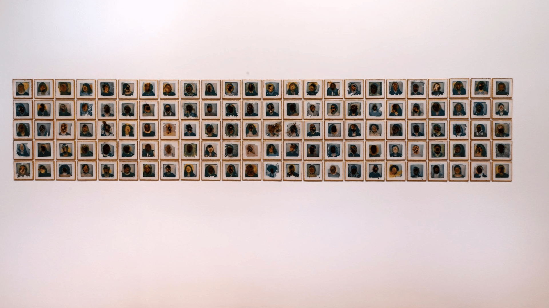 Faces; Photo: Selin Balci