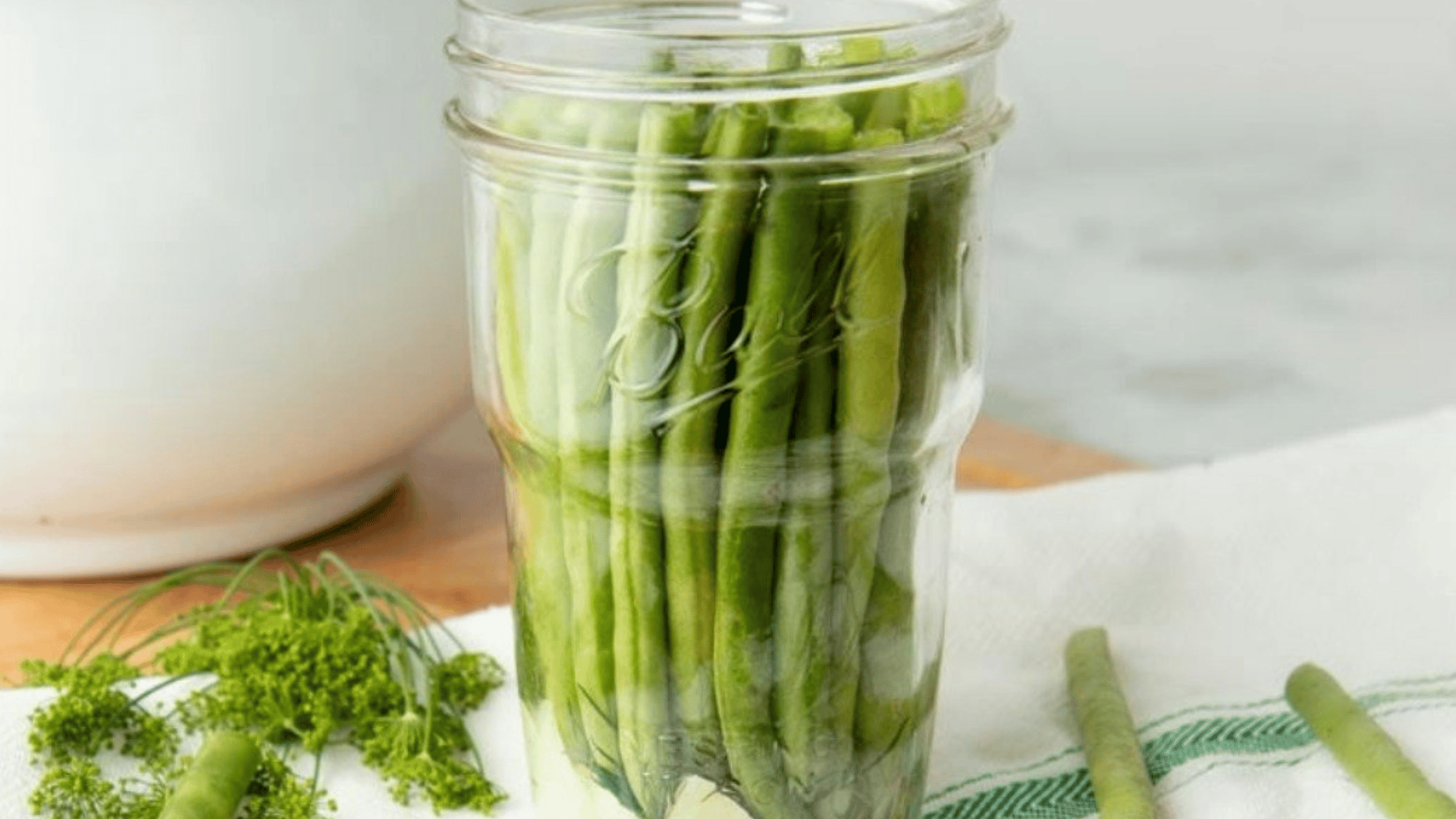 mason jar with green beans