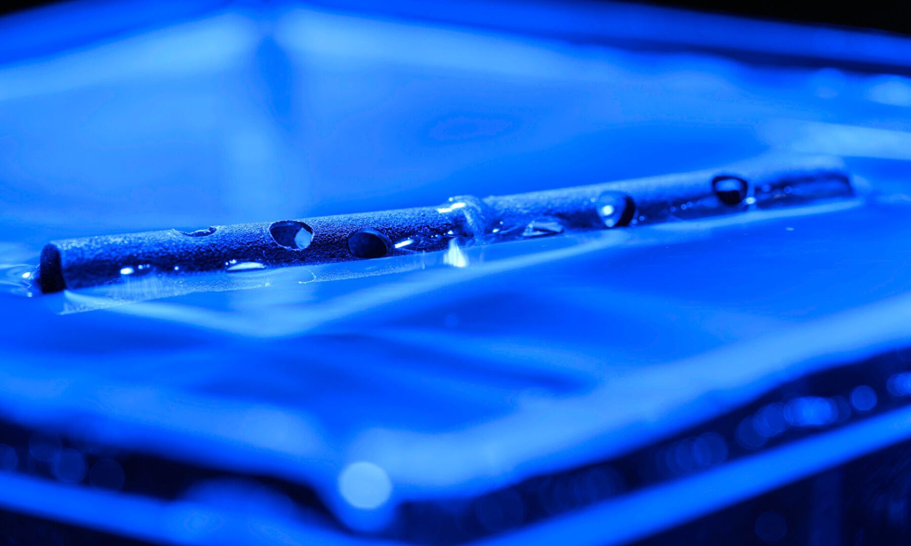 Multiple unsinkable metal tubes linked together in a raft formation could be the basis for the ships, buoys, and floating platforms of the future.