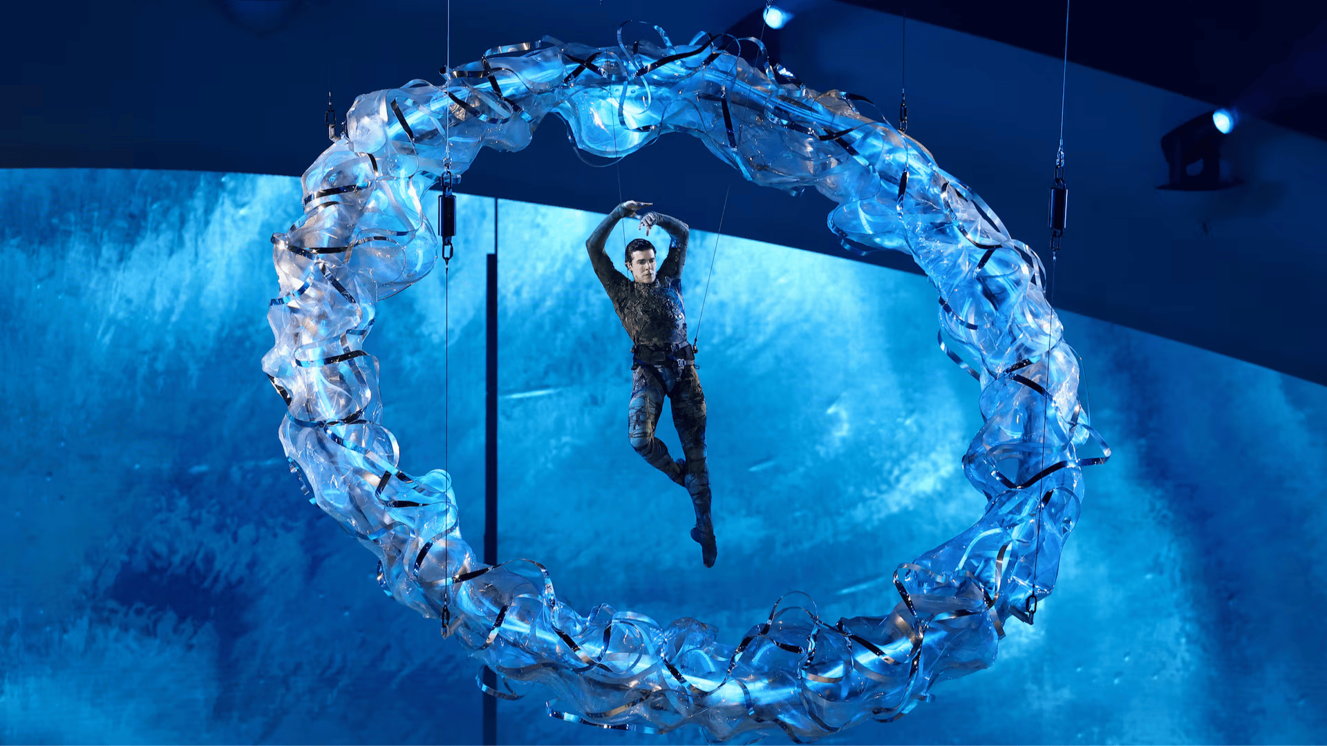 Ballet dancer Roberto Bolle performs during the Closing Ceremony Ballet dancer Roberto Bolle performs during the Closing Ceremony