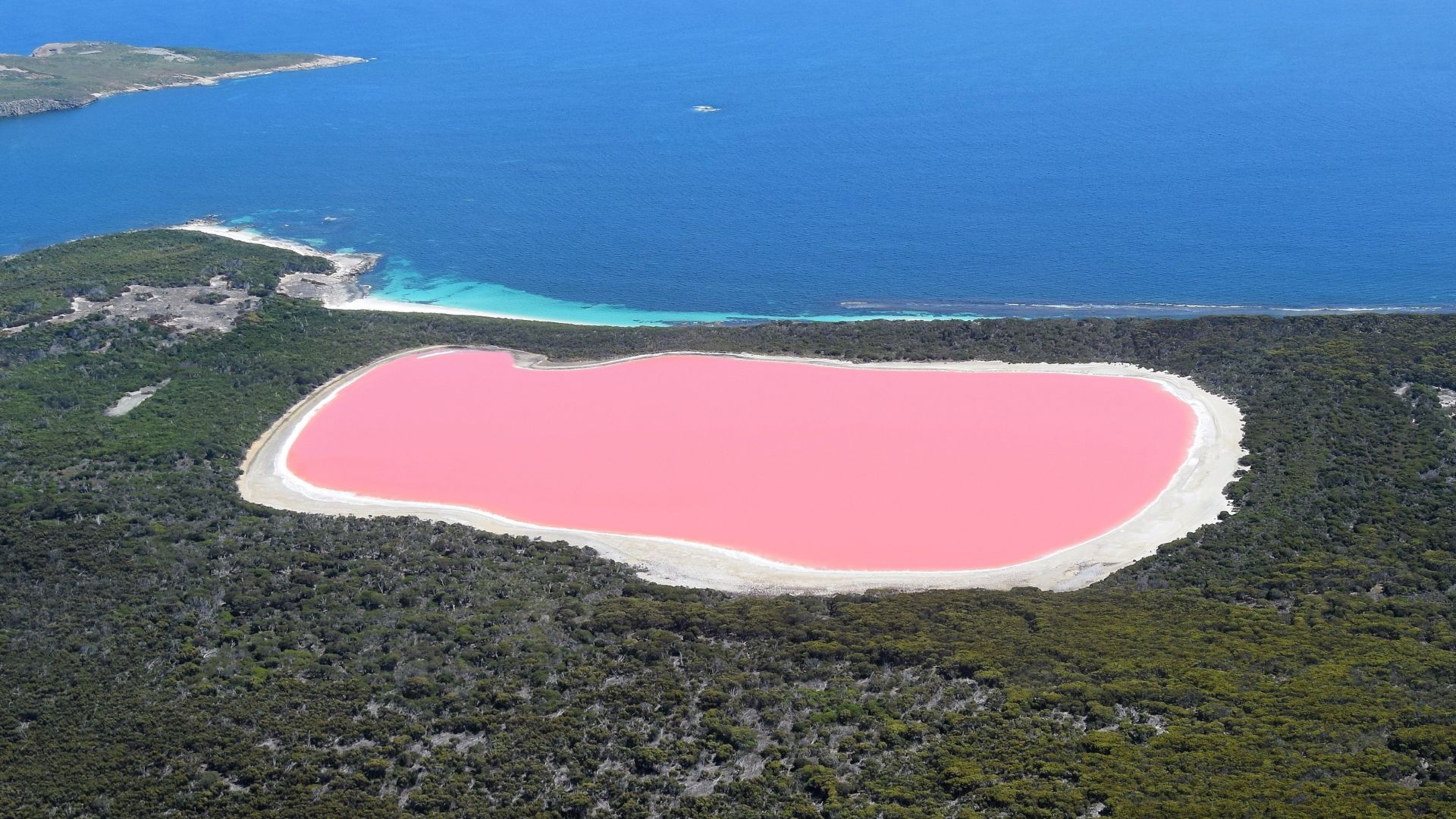 Lake Hillier