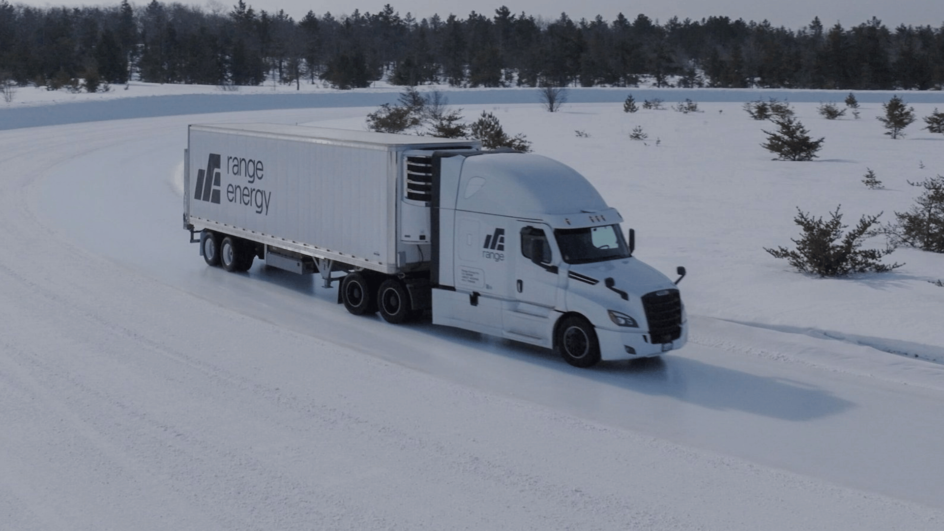Electric tractor trailer