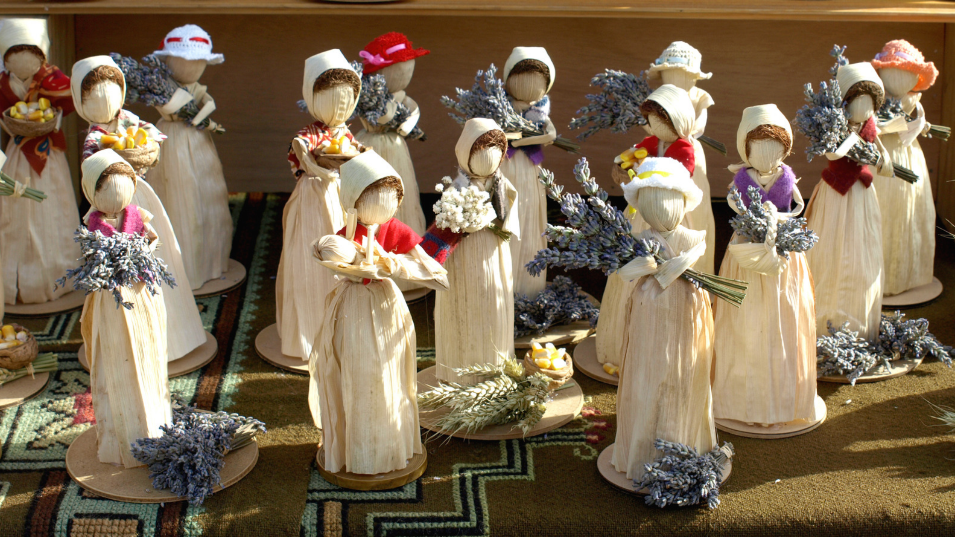 corn husk dolls